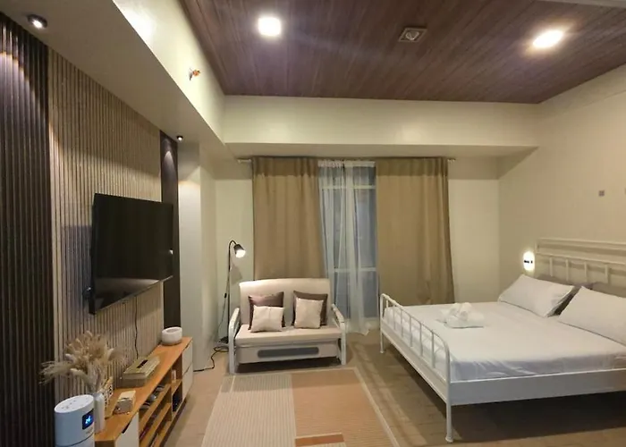 Danielle's Cozy Manille